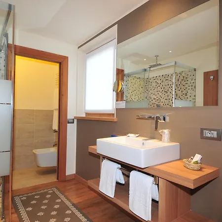Bed & Breakfast Bondi 3*